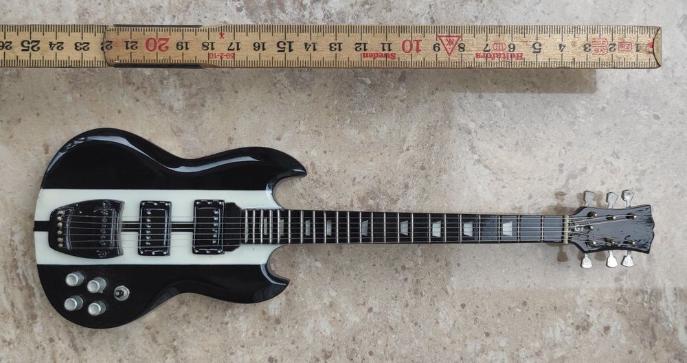 Gibson sg gt 2024 phantom black