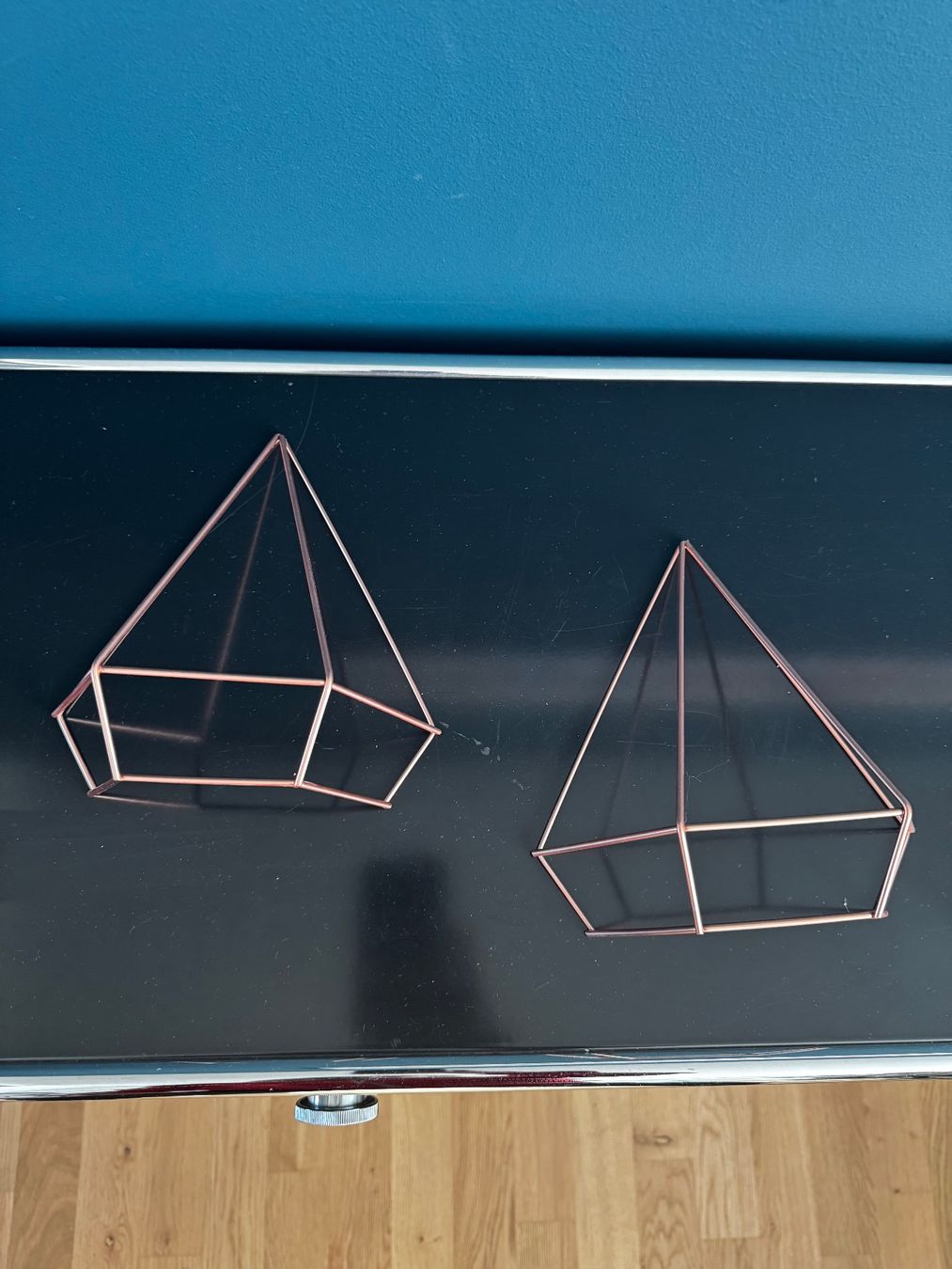 Tutte le decorazioni: Diamanten Wanddeko aus Draht – Usato da Luzern venduto da bettinabuyingthings 1