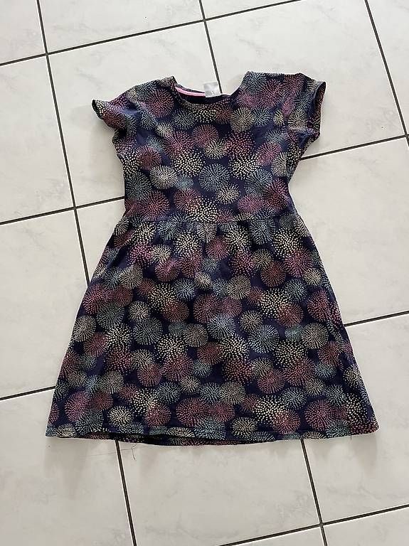Robes et jupes: Kleid Grösse 146 / 152 – D'occasion à Oberrieden par Fige11