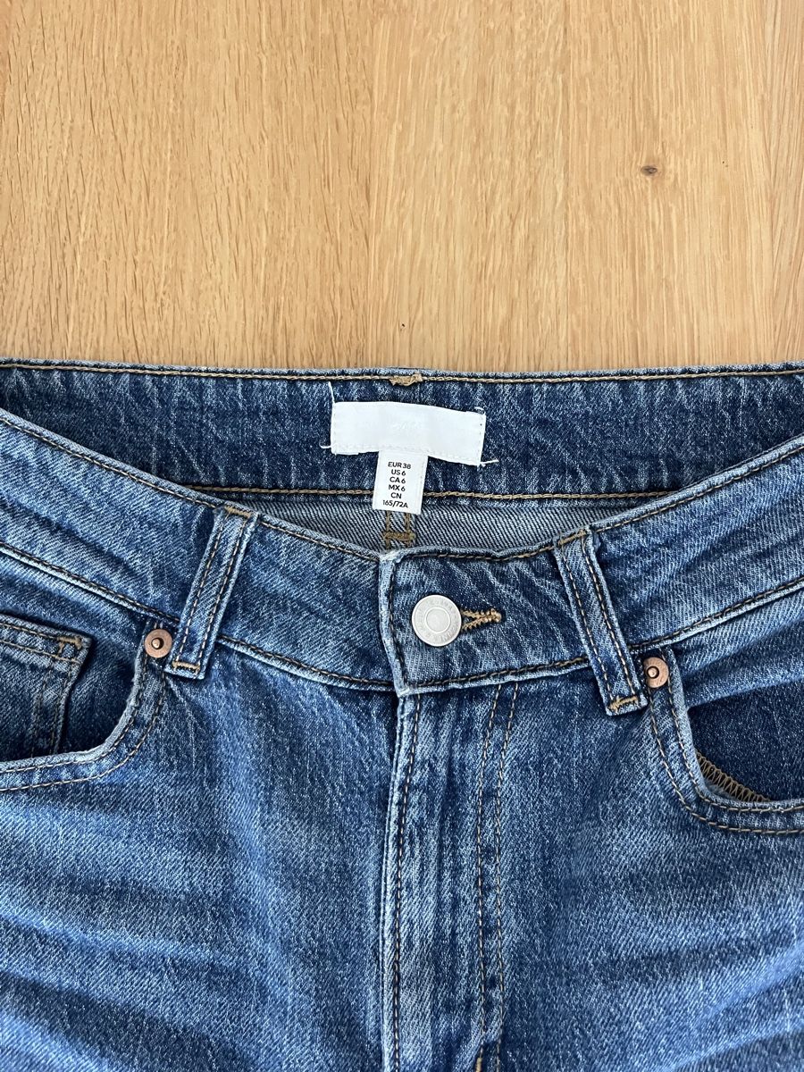 H&M Jeans: Jean droit  – Neu (gemäss Beschreibung) aus Neuchâtel von Ariane_vn00 2