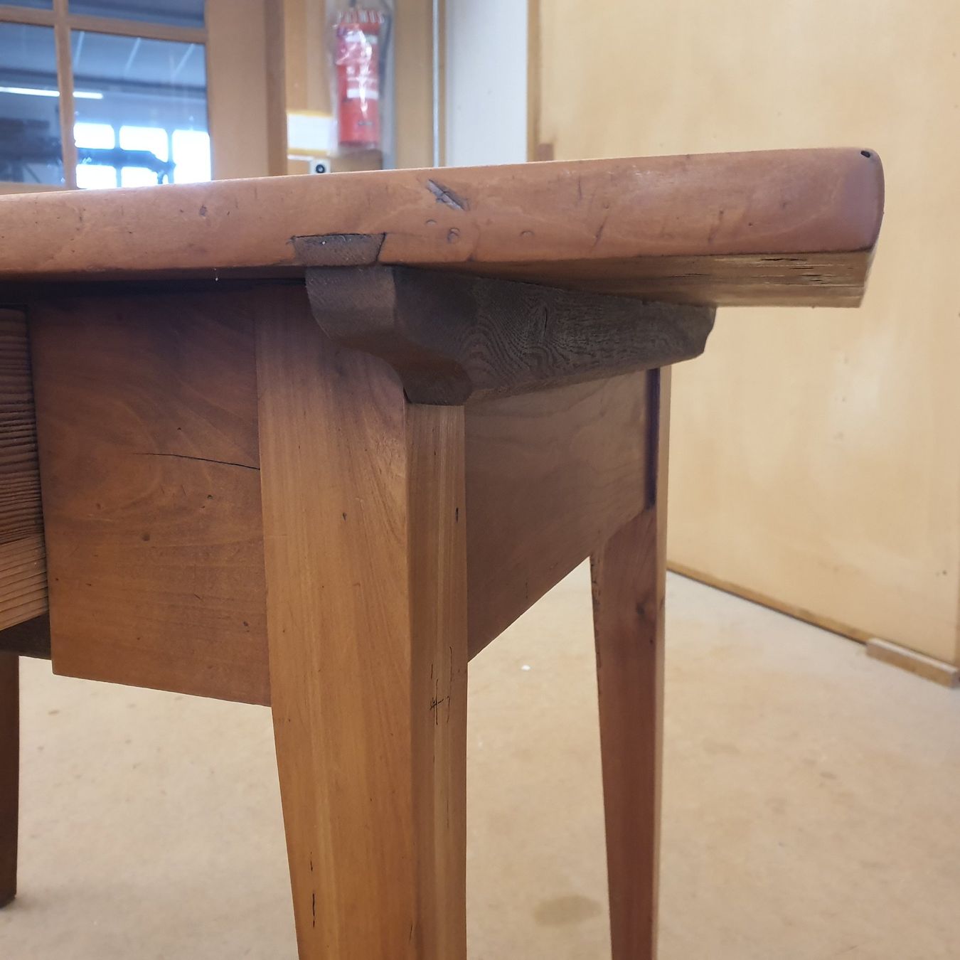 Tische: Biedermeier Tisch in Kirschbaum Massiv – Gebraucht aus Amlikon-Bissegg von tischwerker 2