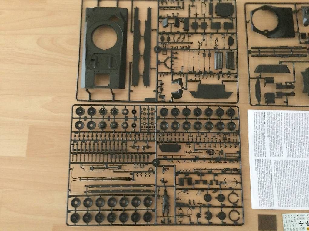 Italeri Kit di modellismo & Modellini statici: Italeri Leopard 1A4 – Nuovo (secondo la descrizione) da Rüfenach AG venduto da Hel_rrz6 2