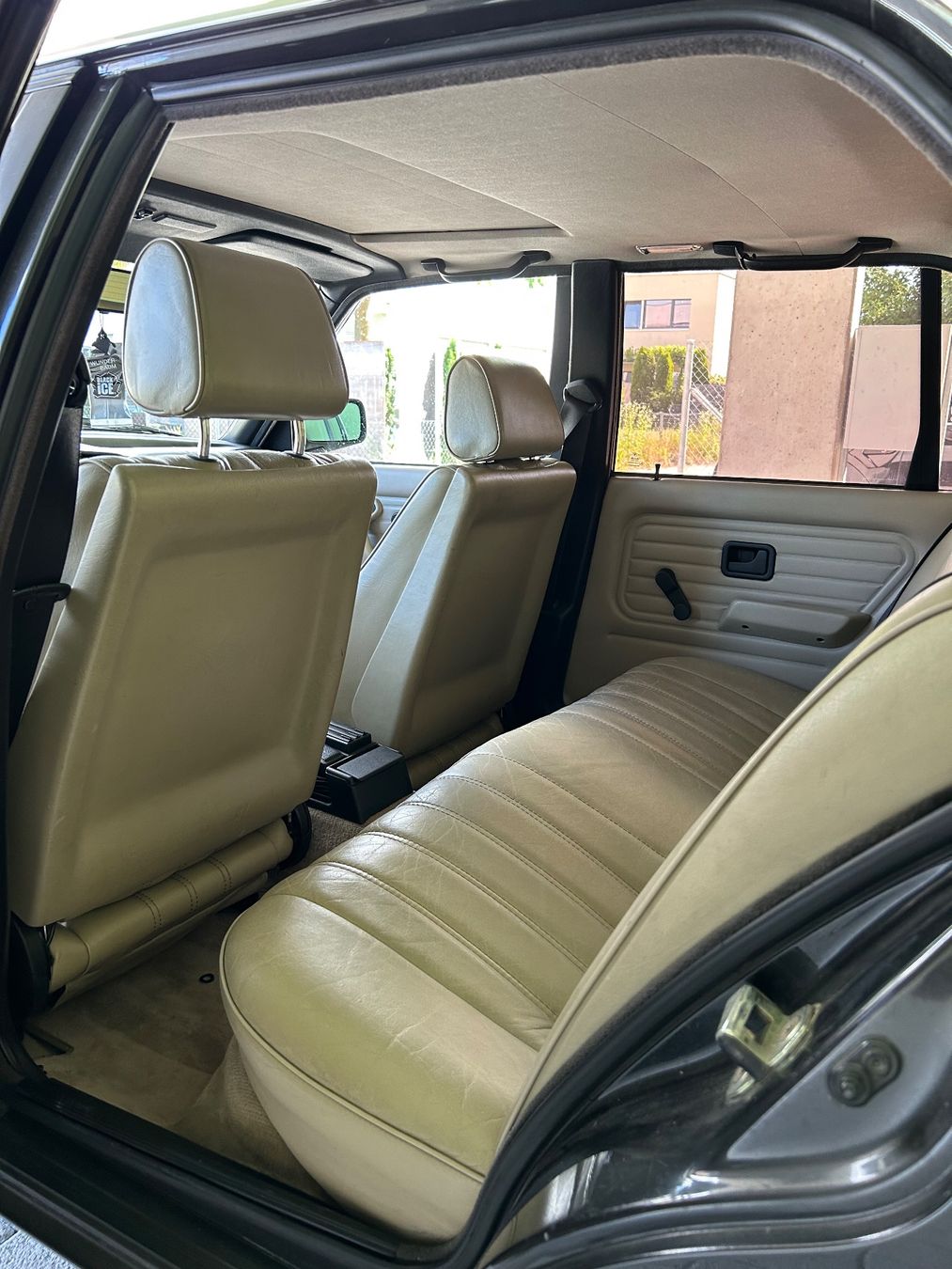 BMW Autos: BMW E30 318i – Gebraucht aus Domat/Ems von WatchmeSa 6