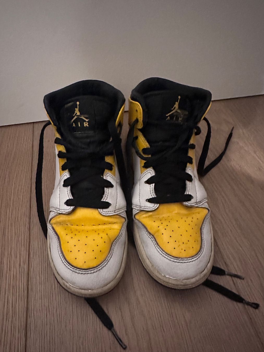 Jordan Scarpe da uomo: Nike Jordan Mid 1 – Usato da Schindellegi venduto da adb_5s8g 2