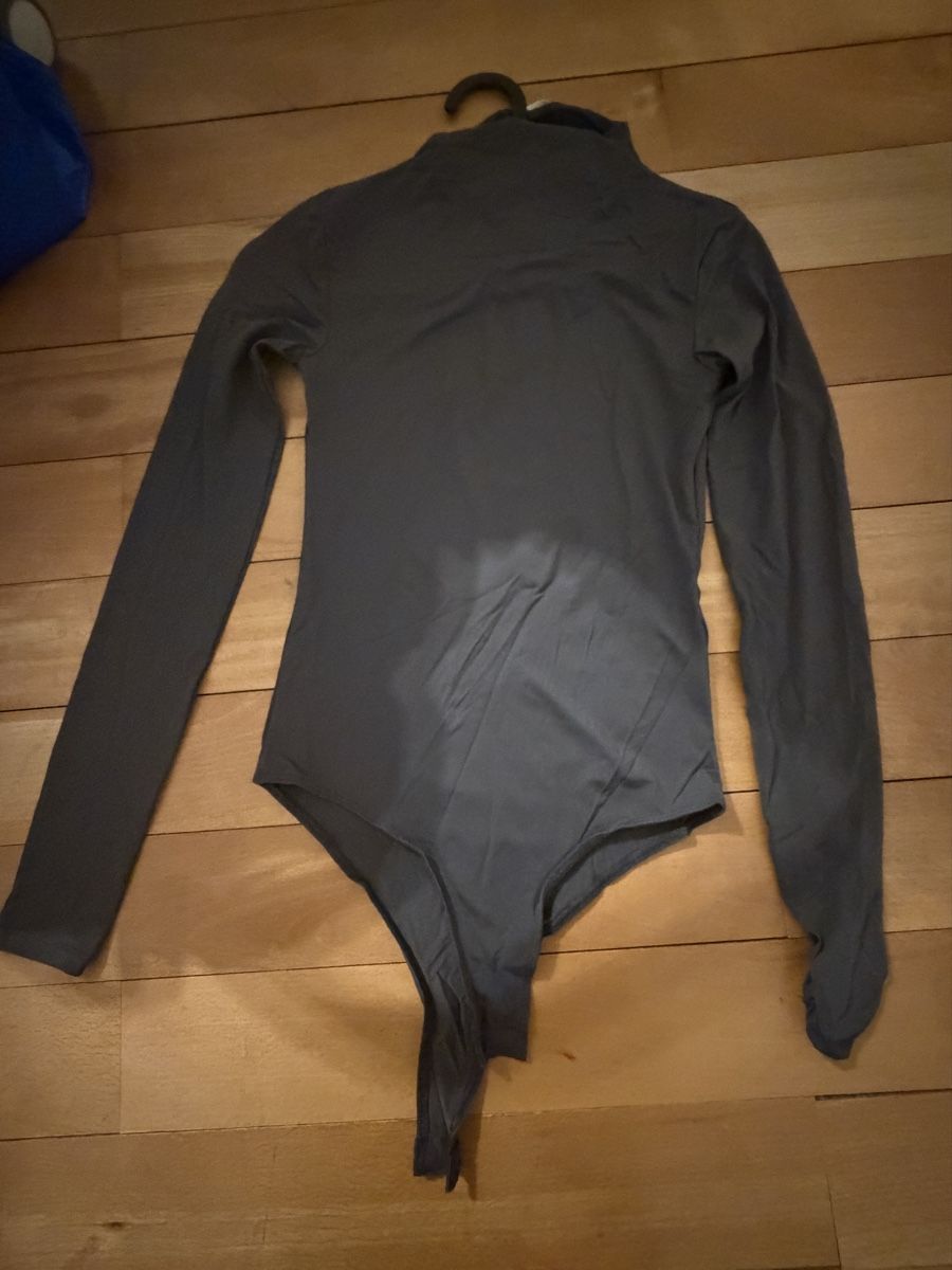 Top: Body Langarm Grau Grösse S neu – Nuovo (secondo la descrizione) da Zürich venduto da 123456789juju 3