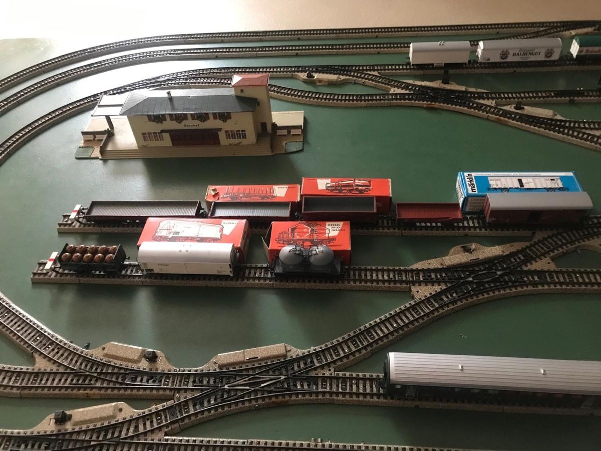Märklin Modellini di ferrovie: Märklin h0 Modelleisenbahn – Usato da Flawil venduto da Andrin.g97 3