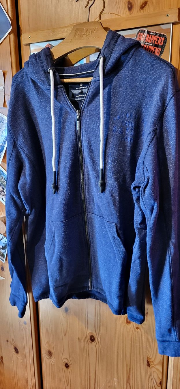 Giacche: Herren Kaputzenjacke XL Blau – Usato da Schweizersholz venduto da fuchs06