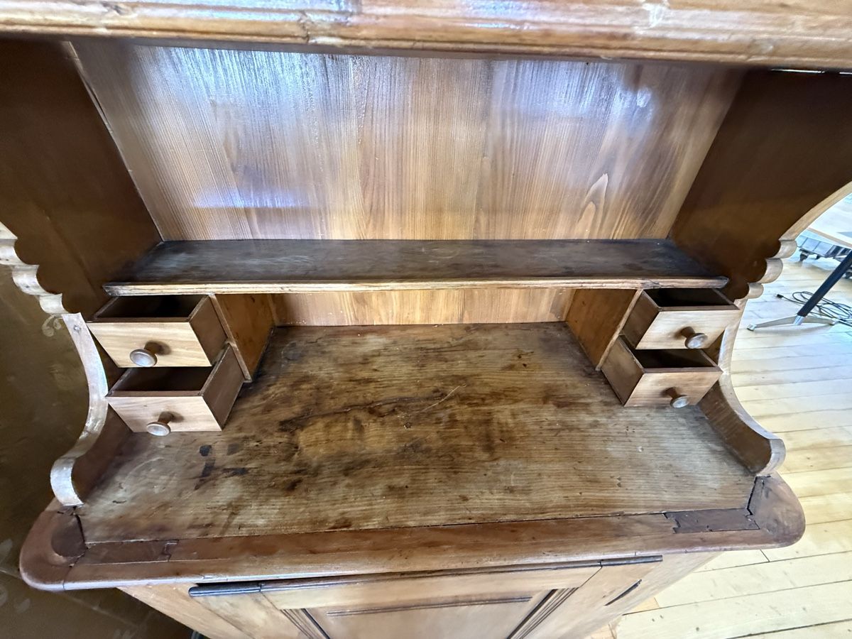 Büffets: Antikes Bündner Aufsatzbuffet – Gebraucht aus Fulenbach von Annie.s_Mid_Century 6
