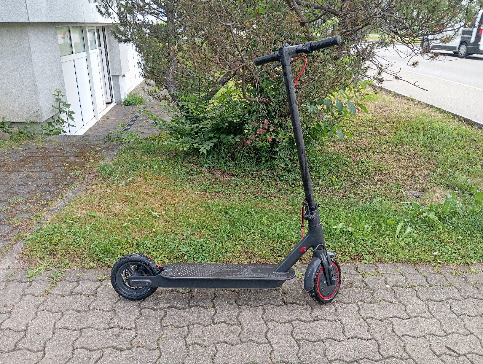 Scooter: Xiaomi Mi Electric Scooter Pro - Defekt – Difettoso da Dübendorf venduto da VAS80