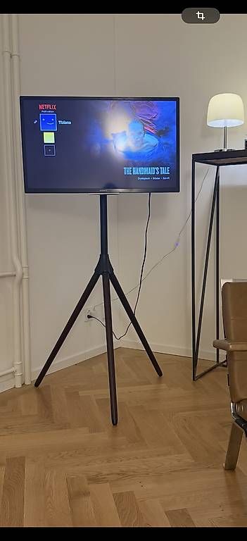 Wandhalterungen: TV Ständer – Neu und originalverpackt aus Zürich von inf_j9l5