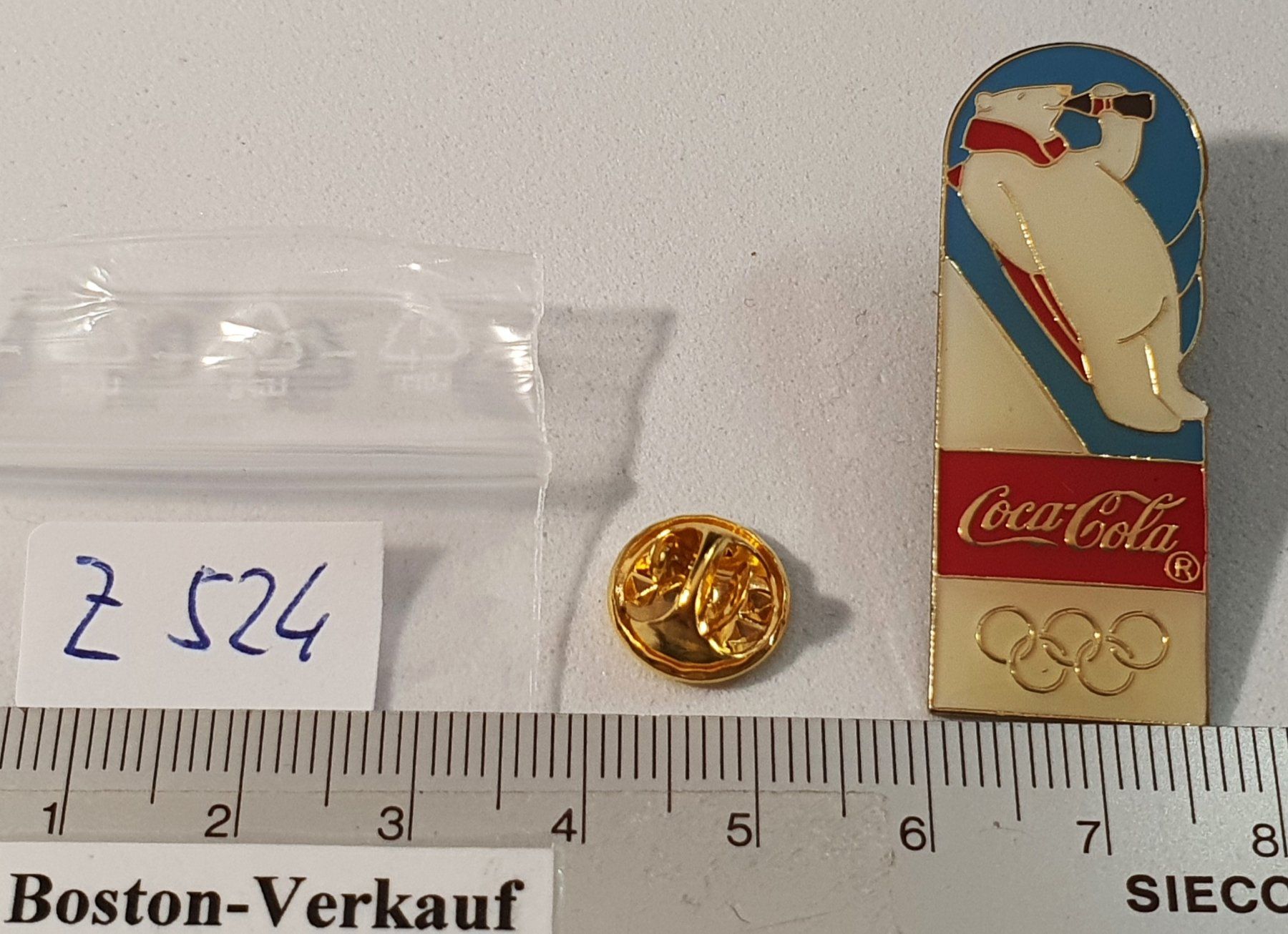 Placchette & Badge: Z524 - Pin Olympic Winter Games Coca Cola Eisbär – Usato da Reinach BL venduto da Boston-Verkauf 1