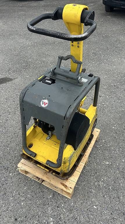 Wacker Neuson Alle Maschinen: Wacker Rüttelplatte 180KG Reversierbar – Gebraucht aus Menziken von Tairi10