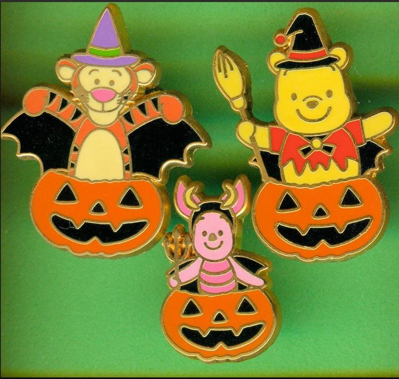 3 Pins Winnie Pooh Ferkel Tigger HALLOWEEN (Gebraucht) in