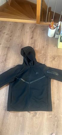 Nike tech fleece, Schwarz
