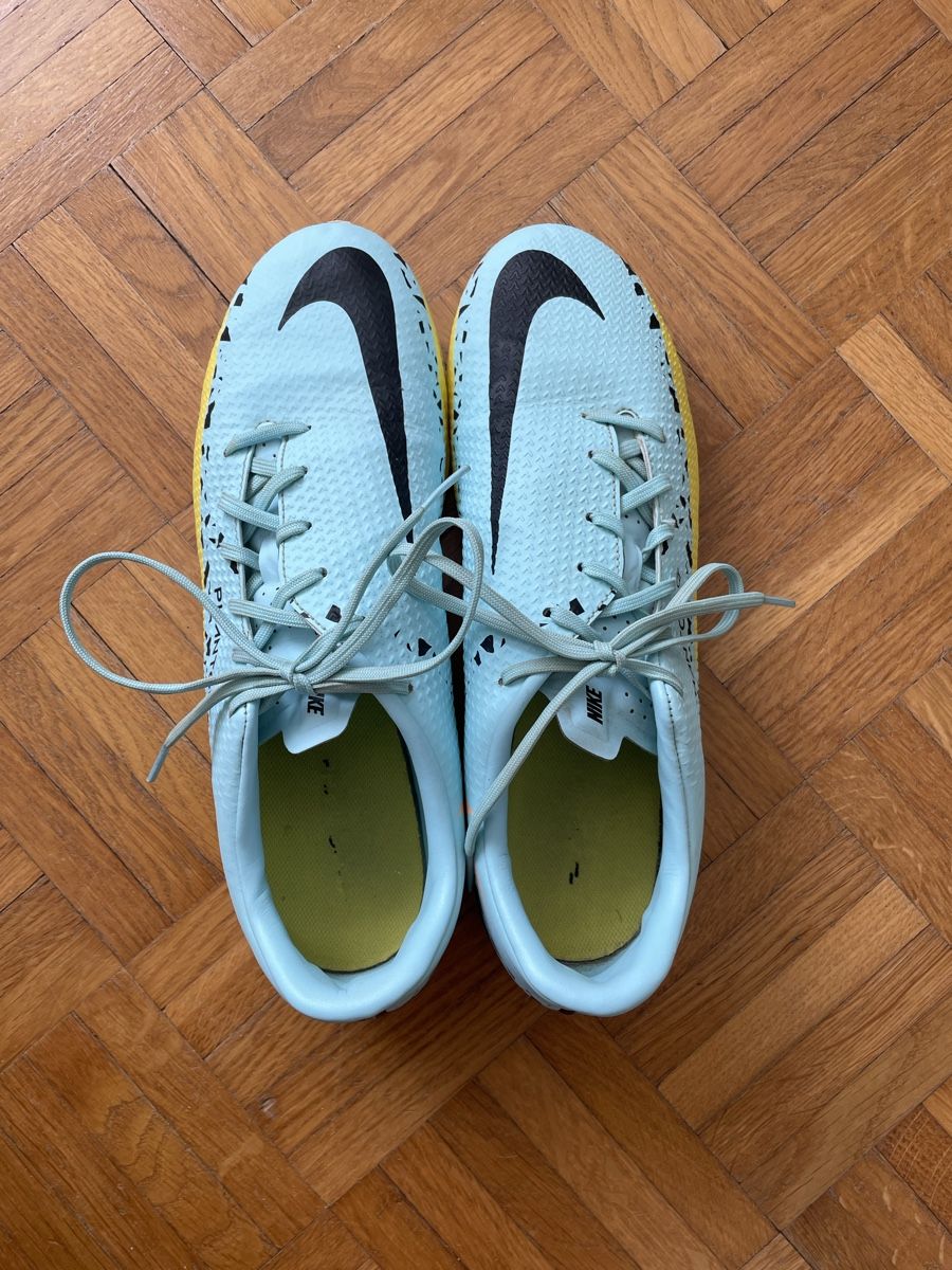 Nike Herrenschuhe: Fussballschuhe Nike Phantom – Gebraucht aus Greifensee von moa_t9jb