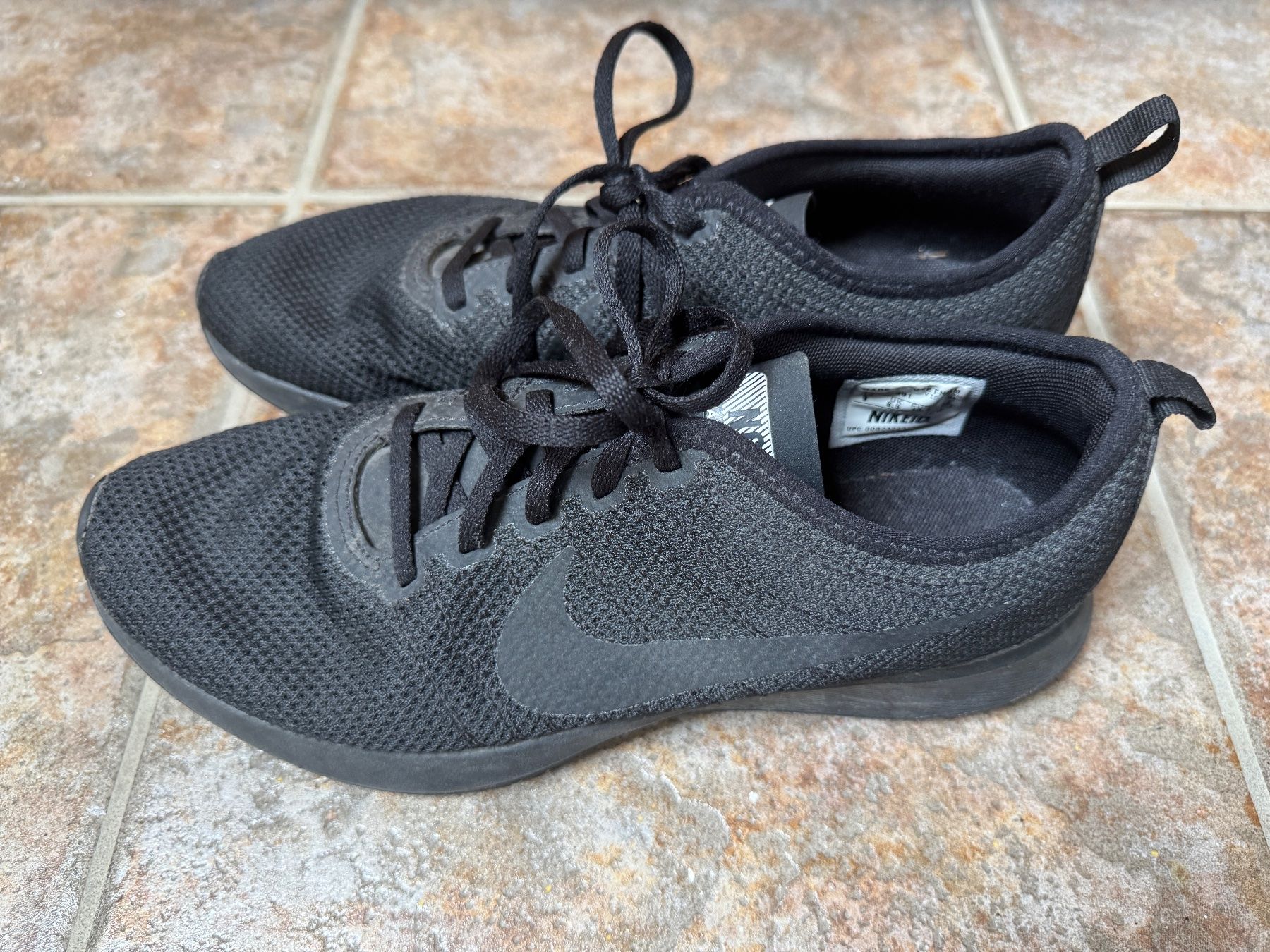 Nike Scarpe da uomo: NIKE Dualtone Racer Grösse 40.5 – Usato da Wittinsburg venduto da Gia_Diva