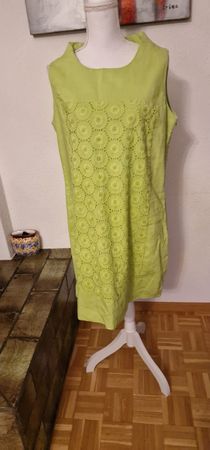 Sommerliches Kleid von Sweet Miss, Grösse 40, Grün🍋