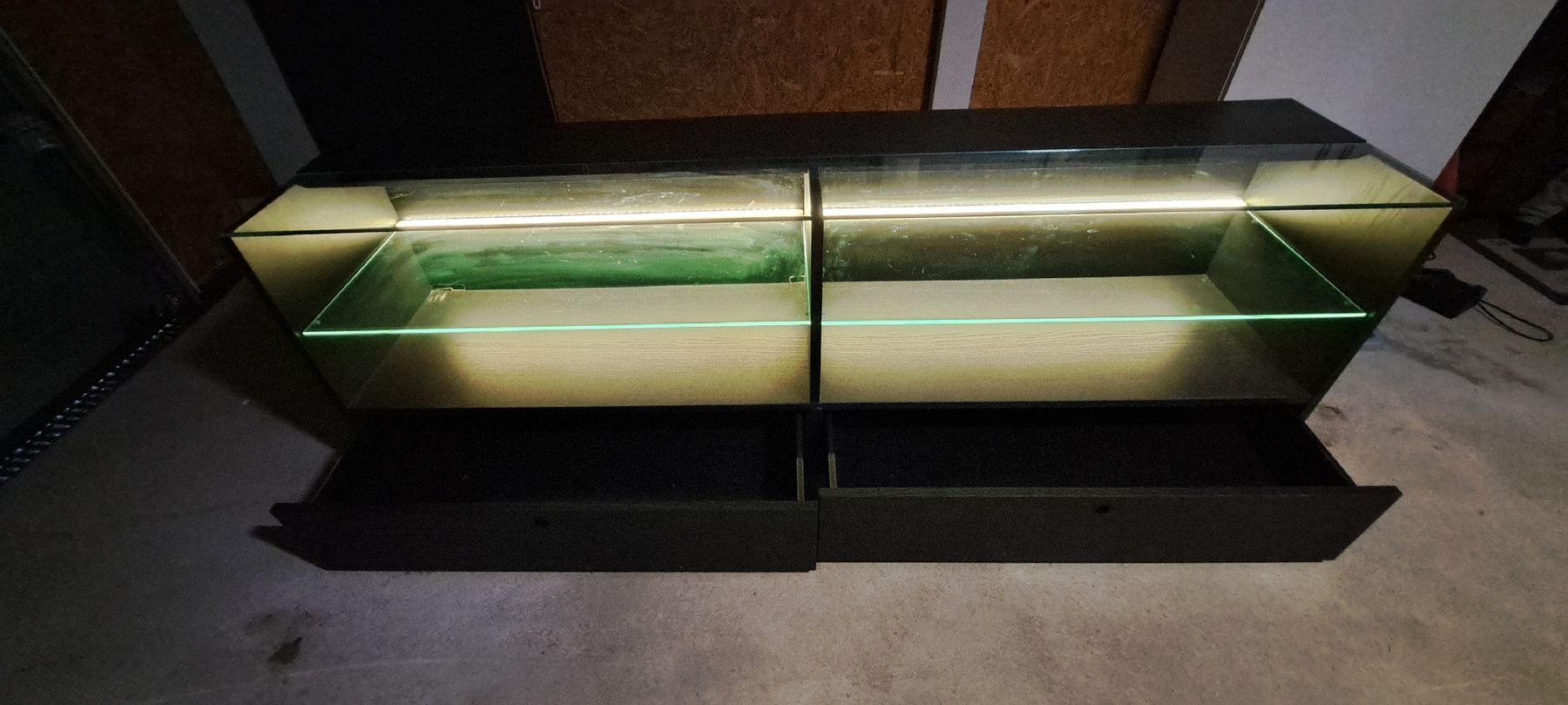 Mobili TV: Sideboard 190x43x63 – Usato da Ulrichen venduto da FabiPluess