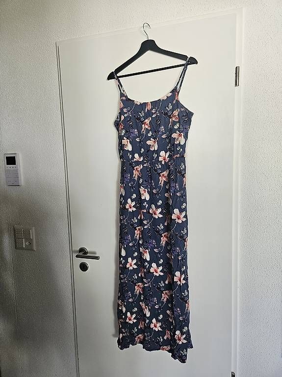 Only Robes: Only Maxikleid Grösse 42 – D'occasion à Schaffhausen par tanja.herzog93