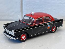 Ixo Peugeot 404 taxi G7 1/43