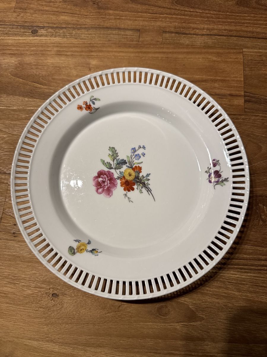 KPM Piatti: Original KPM Wandteller – Usato da Hergiswil NW venduto da sille01