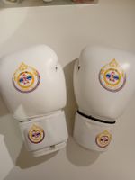 SURKIT MUAY THAI GYM SCHWEIZ LADY BOXHANDSCHUHE WEISS 10 OZ