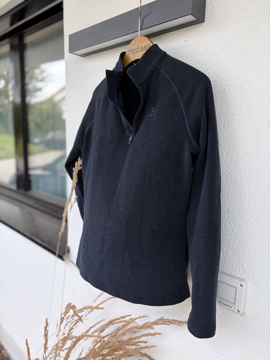 Odlo Pullover & Sweatshirts: Odlo Pullover dunkelblau Grösse S – Gebraucht aus Thalwil von Counterdude 1