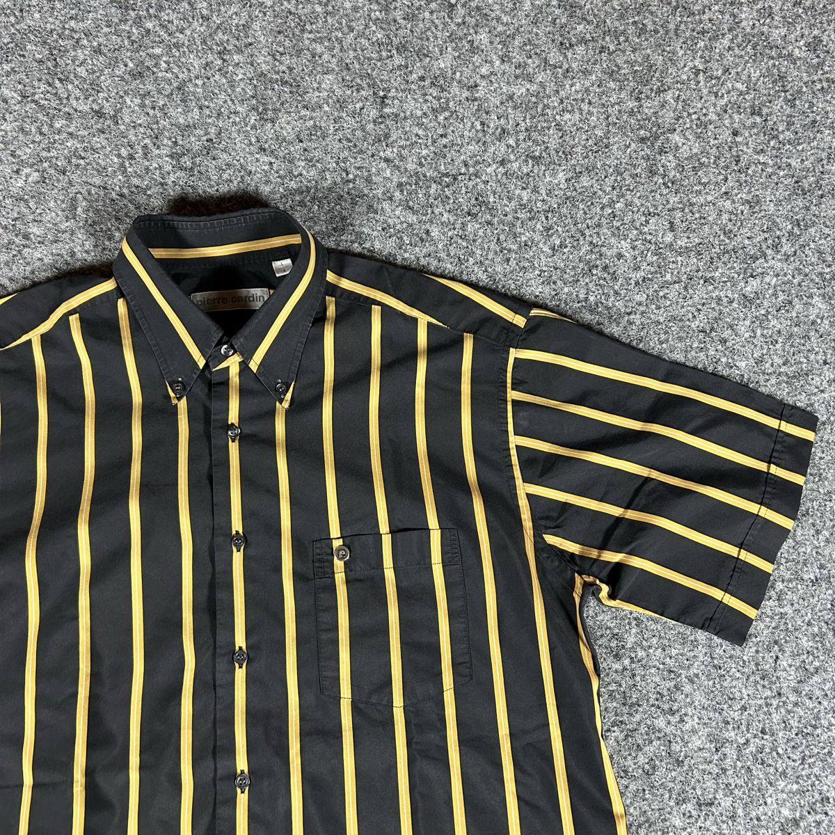 Pierre Cardin T-shirt: Pierre Cardin shirt – Usato da La Sagne NE venduto da Matlasape 1
