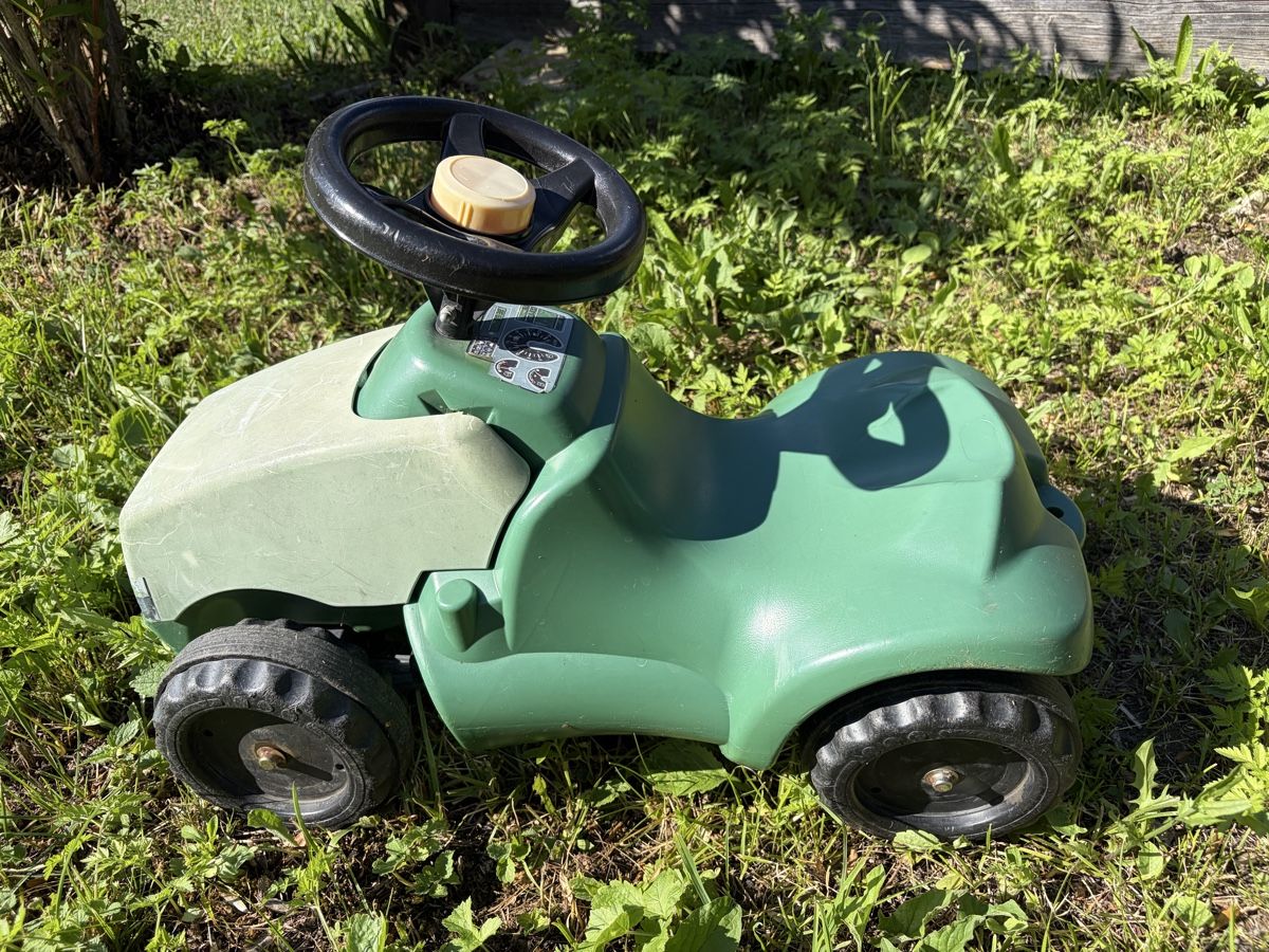 Veicoli per bambini: Traktor für Kleinkinder  – Usato da Zürich venduto da aqualina77