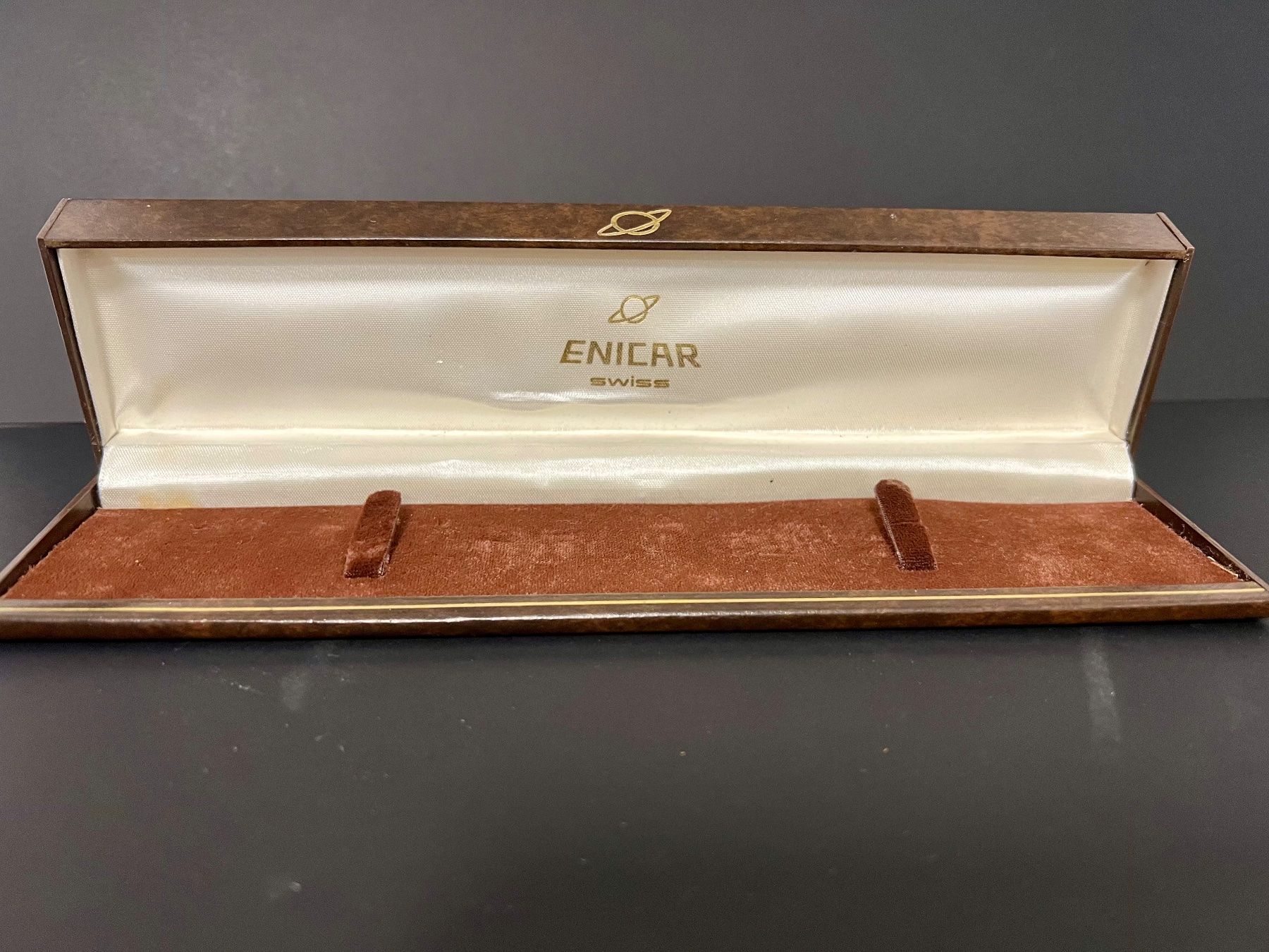 Enicar Orologi: Enicar Boîte pour montre – Usato da Sion venduto da ROBY_ROBY_ROBY