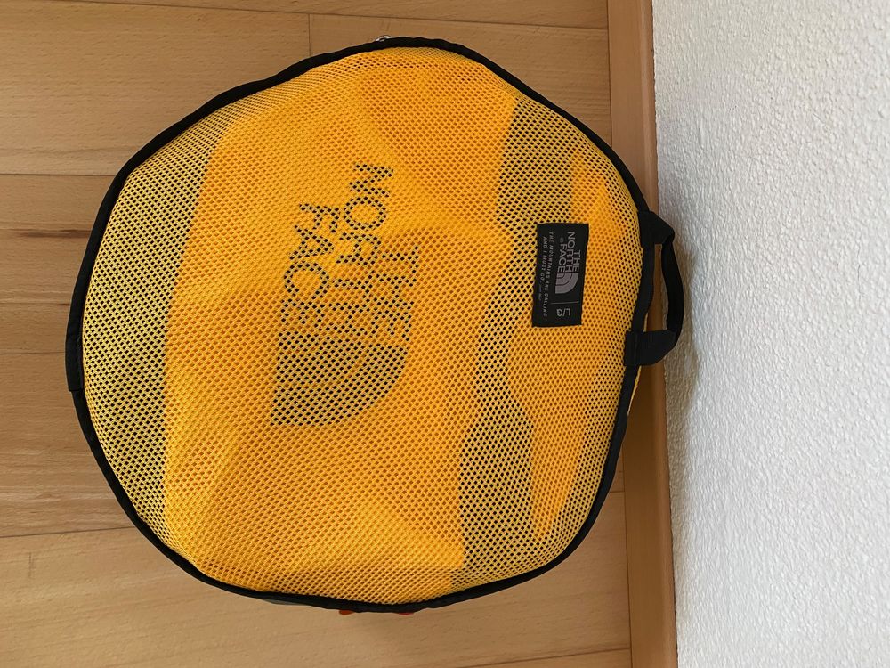 The North Face Base Camp Duffel Bag Gelb Grösse L Kaufen auf Ricardo