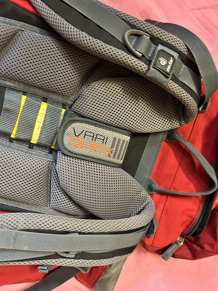 Deuter Rucksäcke: Rucksack Deuter Fox 30 Rot – Gebraucht aus Bremgarten b. Bern von Thermes 3