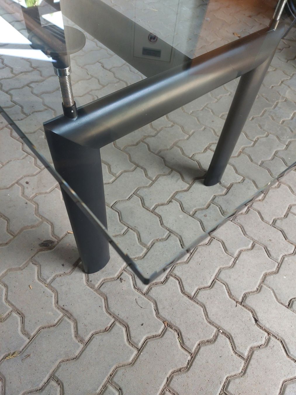 Cassina Tische: Cassina LC6 Corbusier – Gebraucht aus Winkel von Hot-Chocolat 5