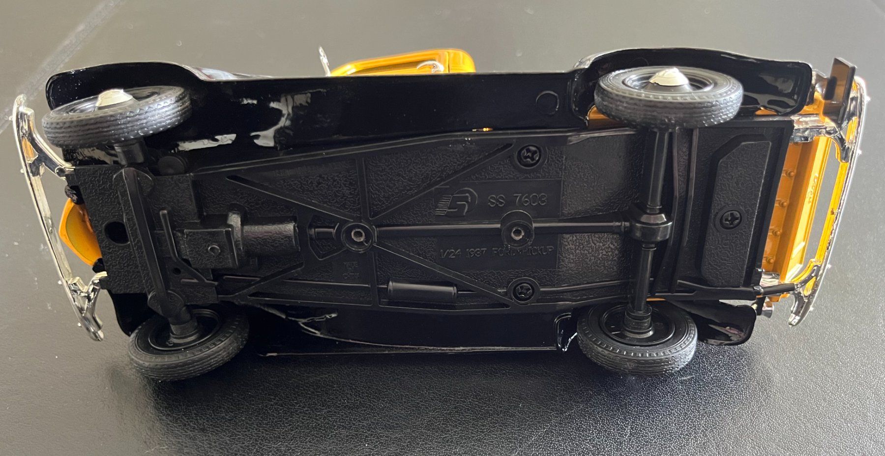 Ford Modellautos: 1/24  Ford Pickup  Modell 1987 – Gebraucht aus Küsnacht ZH von Koluk 4