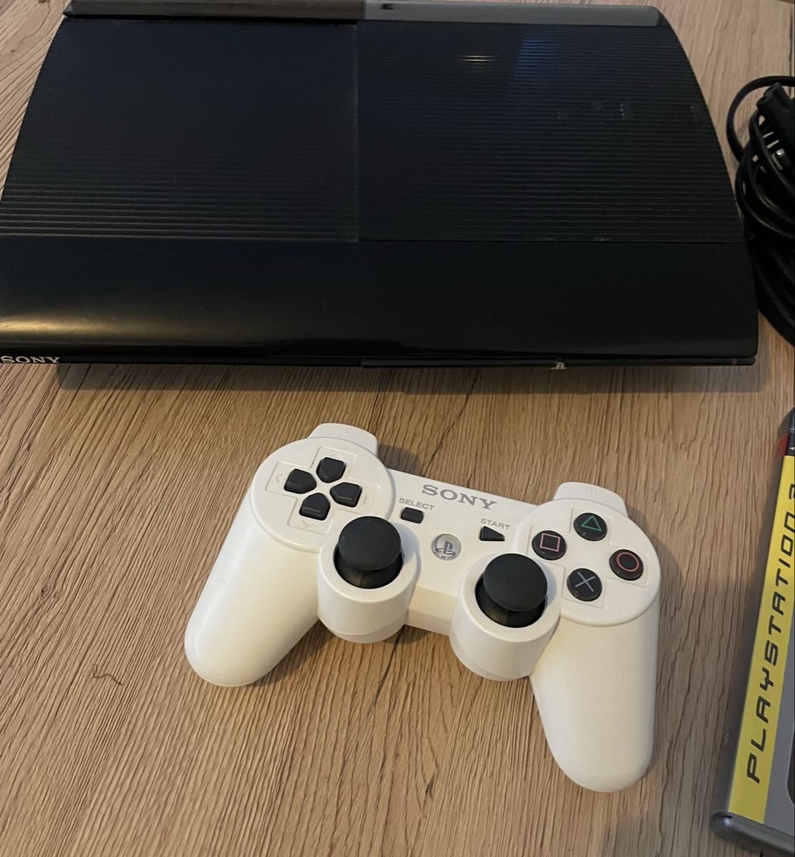 Sony Consoles: SONY PLAYSTATION 3 SUPER SLIM – D'occasion à Plons par wartauchris