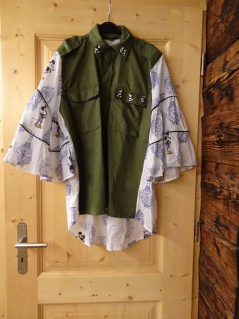 Sehr spezielle Bluse Mickey Front Street 8 Gr. S - 426223
