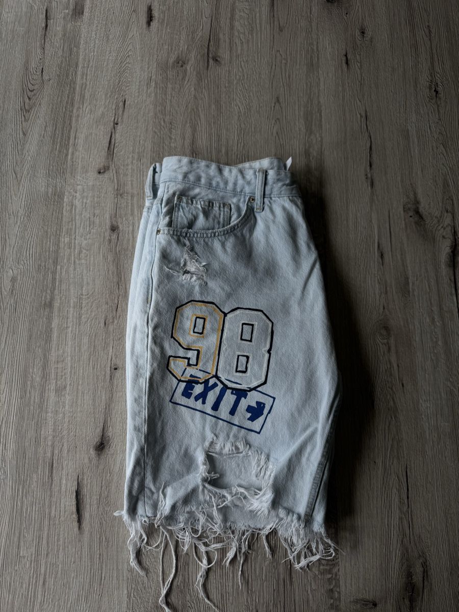 Bershka Hosen: Shorts – Gebraucht aus Villmergen von van_xv9t 2