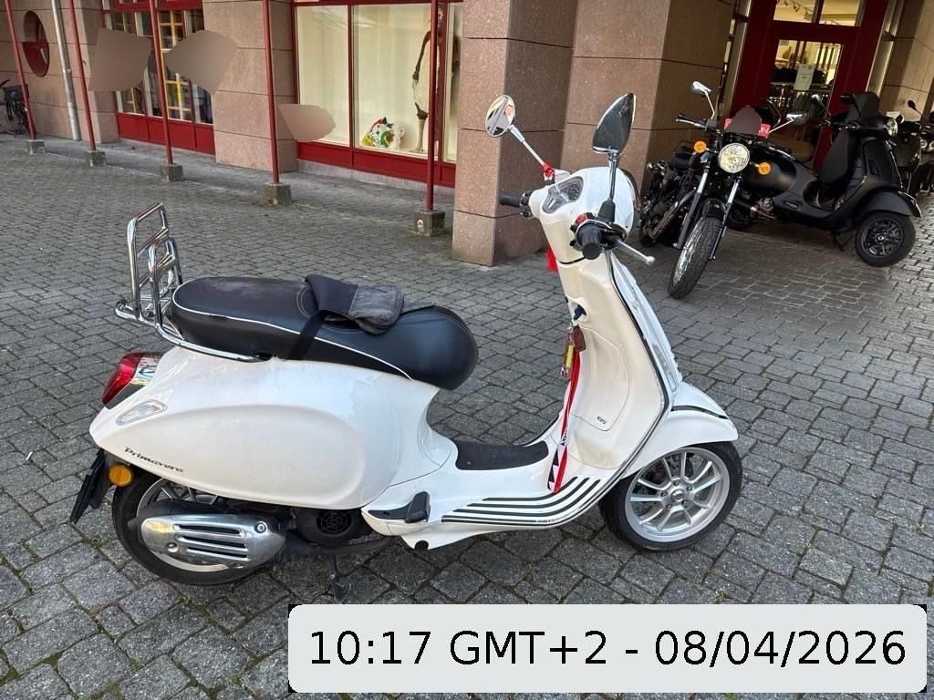 Piaggio Scooter: Piaggio vespa 125  – Usato da Biel-Bienne venduto da Silva-M30 2