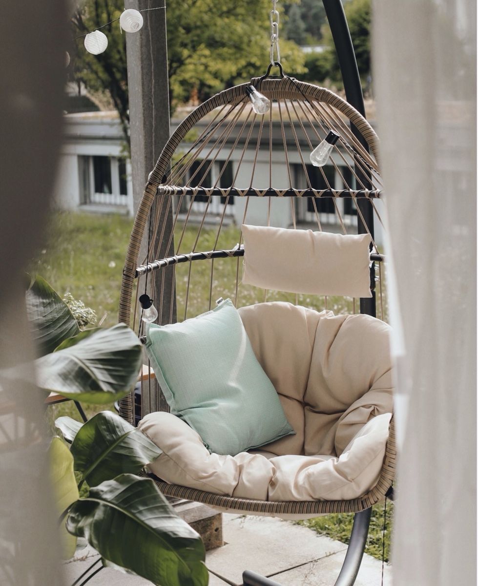 Poltrone pensili da giardino: Hängesessel mit Kissen braun/beige – Usato da Regensdorf venduto da __Claudia_