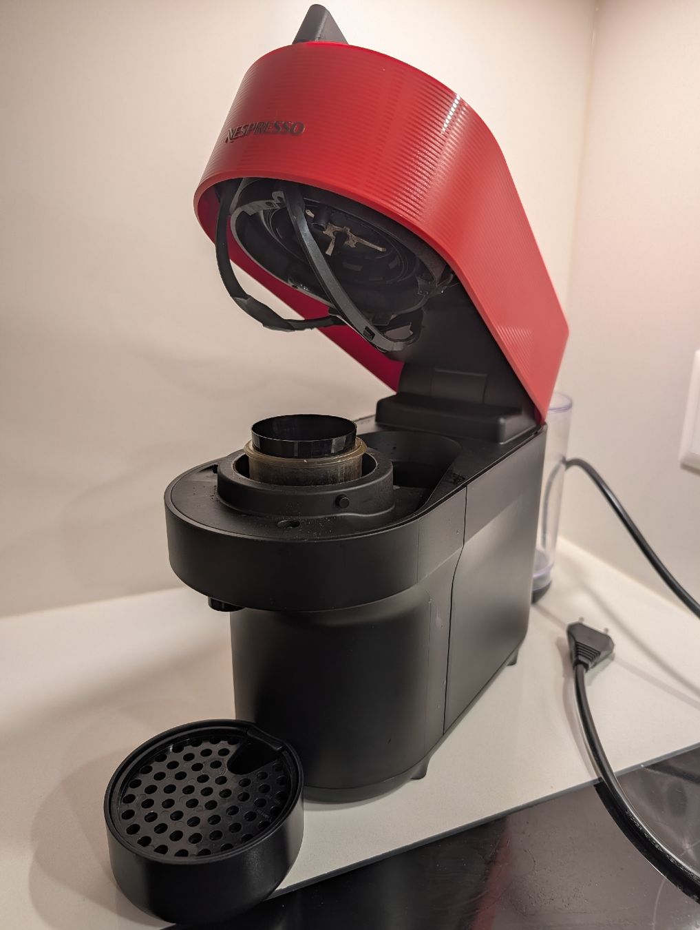 Nespresso Macchine per caffè & Macchine per espresso: Nespresso Vertuo Pop Coffee Machine – Usato da Zürich venduto da Vassap 1