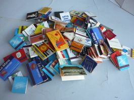 Konvolut Streichholzbriefchen Zündholzbriefchen Sammlung