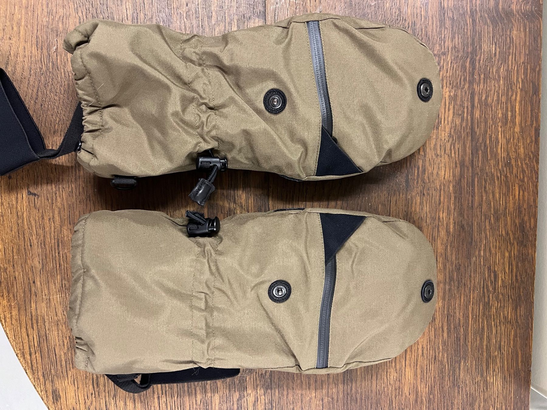Armée suisse Autres accessoires hommes: Militärhandschuhe – Neuf (Voir description) à Eglisau par jan_fct6