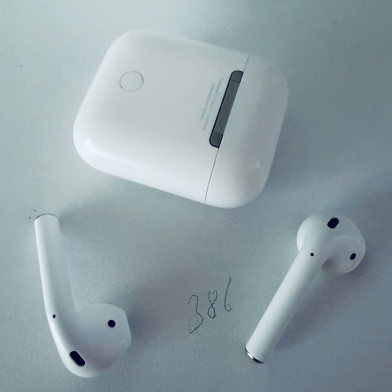Apple Cuffie: Original Apple AirPods 2 Gen. Wireless Kopfhörer & Case – Usato da Basel venduto da MY.AIRPODS.SHOP 6