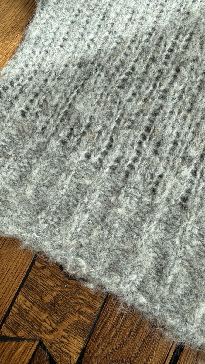 Maglioni & Felpe: Strickpullover b.young kurzarm grau Grösse XS neuwertig – Usato da Wiesendangen venduto da Auri_0 1