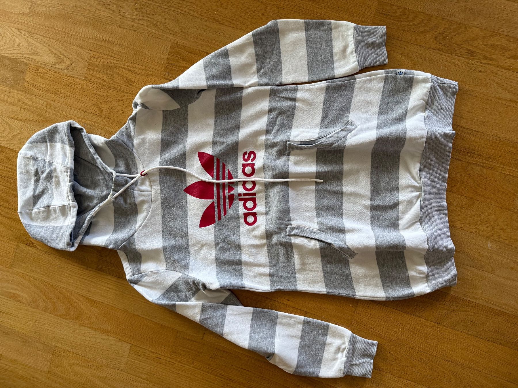 Adidas Pulls & Sweat-shirts: Pullover Adidas – D'occasion à Lyss par se-su