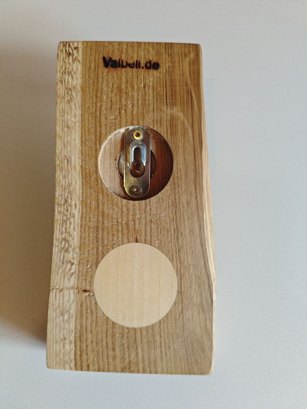 Apribottiglie & Tappi per chiusura: Wand Flaschenöffner mit Schweizerfahne – Usato da Unterstammheim venduto da and_kj2n 1