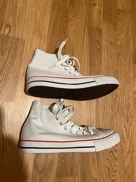 Herrenschuhe: SNEAKER taille 42 NEUVES, jamais portées – Gebraucht aus St-Légier-Chiésaz von zmut72 1