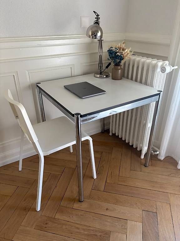 Tavoli: Table USM Haller – Usato da Lausanne venduto da pig_j9x7