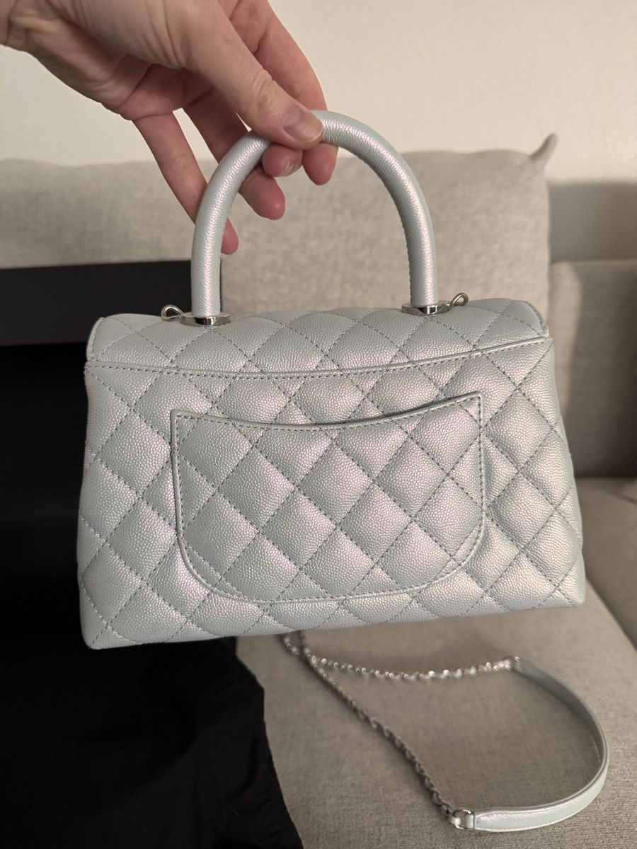 Chanel Borse da donna: Chanel Coco Handle, Light Blue Caviar Leather, New! – Nuovo (secondo la descrizione) da Therwil venduto da as_good_as_new 4