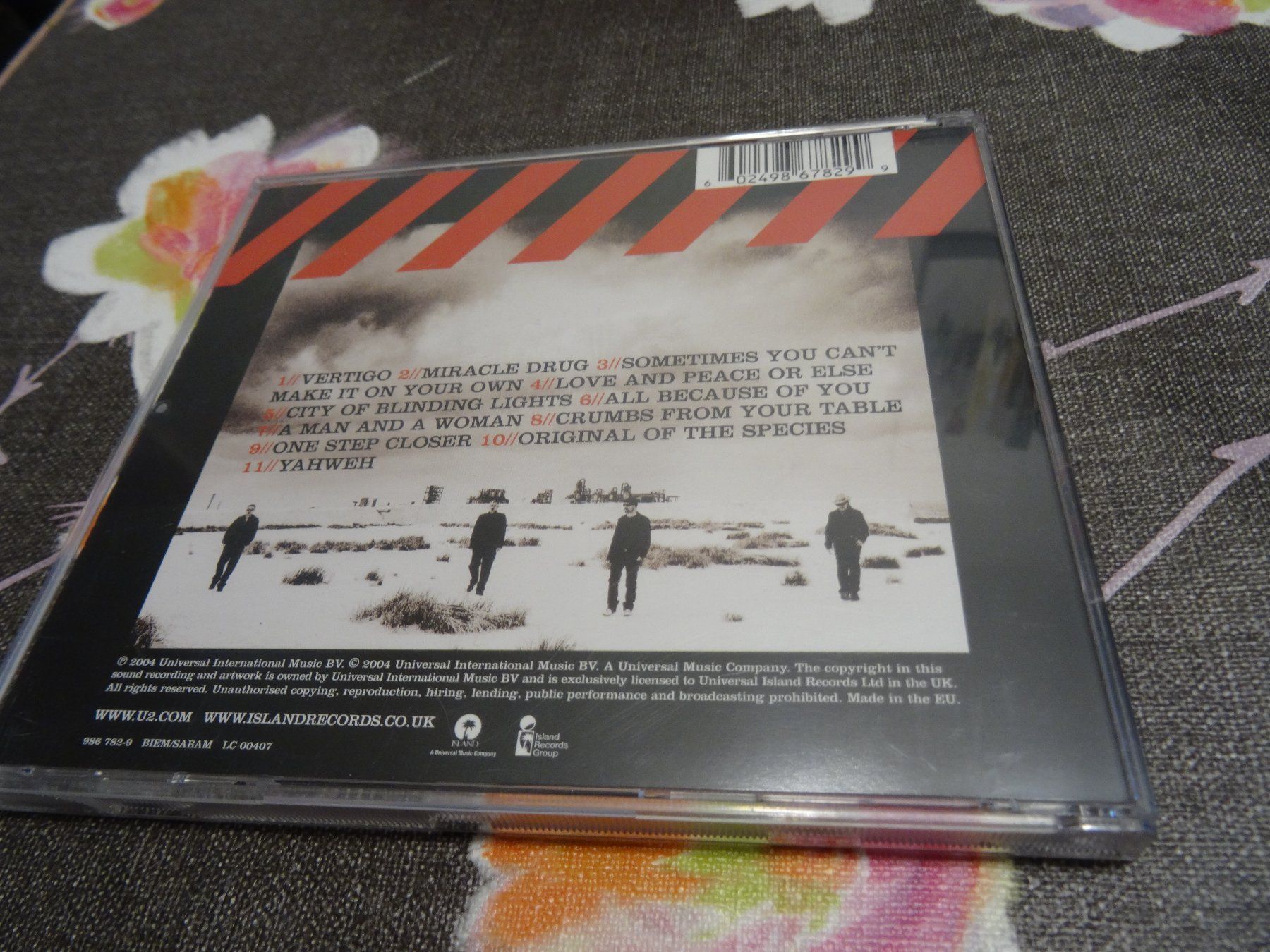 CD: U2 - How to Dismantle an atomic Bomb CD – Usato da Olten venduto da Disc-Ausverkauf 1